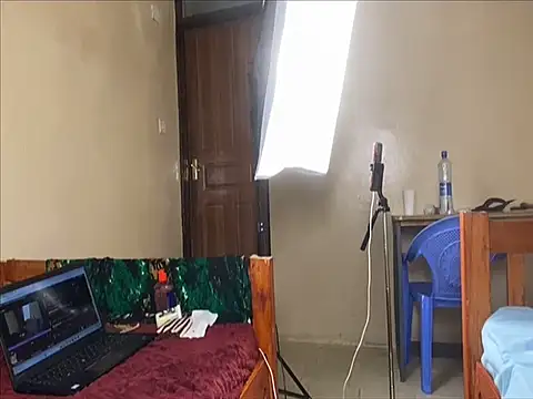 ladymystiquee1 webcam