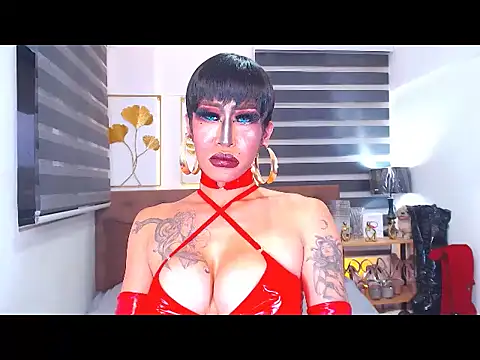 DominateMistressTania live cam on StripChat