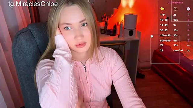 ChloeMillerMeow webcam