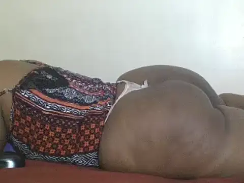 African_Bigjuicyass webcam