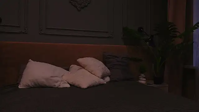 Liv_Fay webcam
