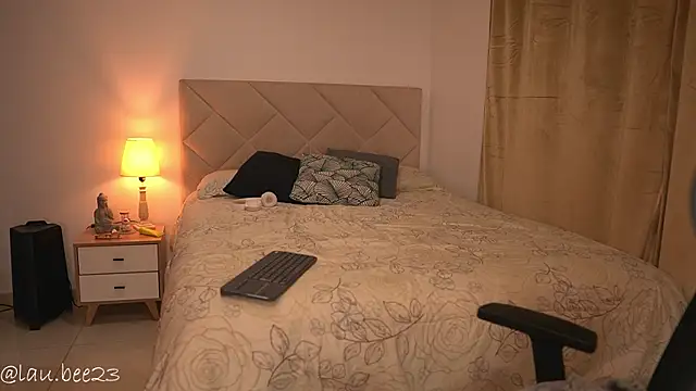 Lau_Bee webcam