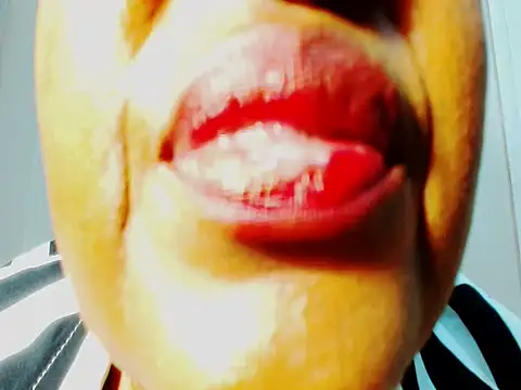 Love-Racheal75 webcam