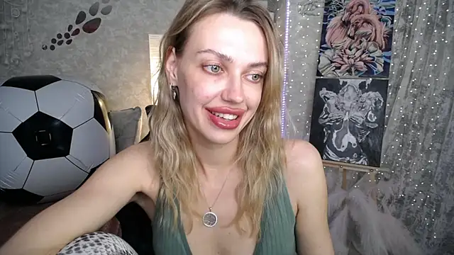 NickyAdamidi webcam