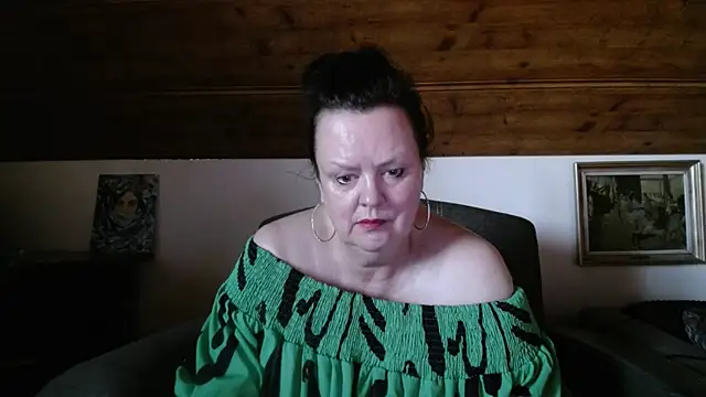 TiffanyMature webcam