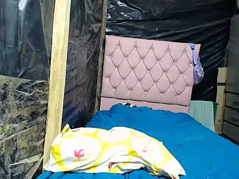 Dulce2415 webcam