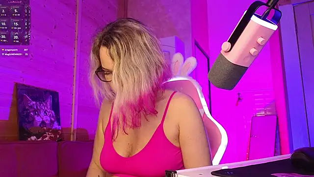 Lady_Shine webcam