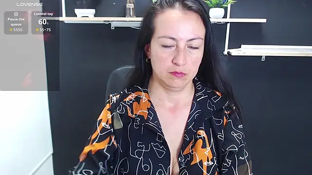 Lauryn_Jones webcam