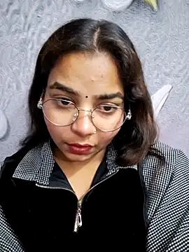 Himani_0122 webcam