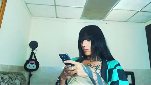 jazmin_wolf webcam
