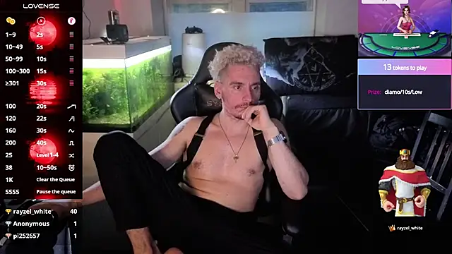 Rayzel_White webcam