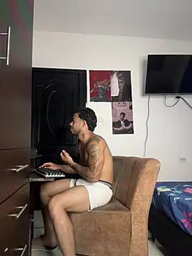 Kenny_romano webcam