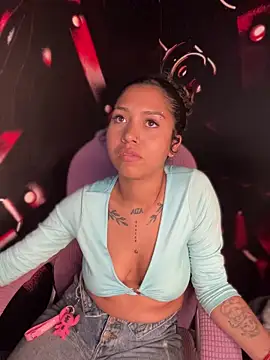 Laila_LS webcam