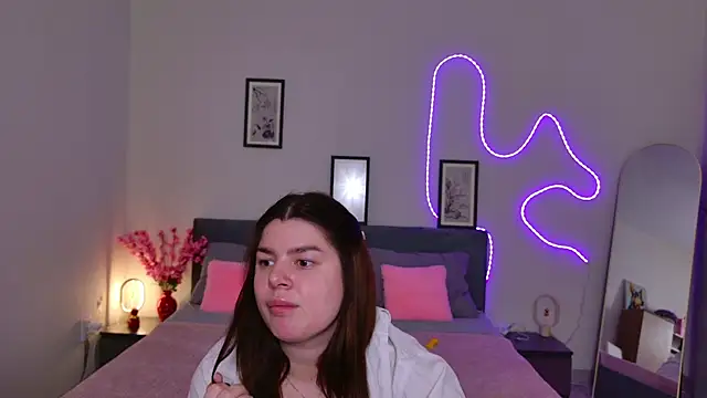 moneyforPeaches webcam