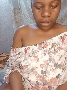 ShyBabe_07 webcam