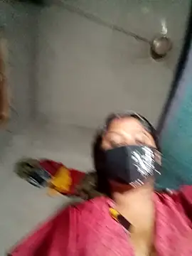 Miss-poly webcam