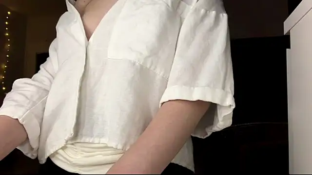 smalllisa webcam