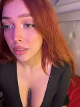 PinkyBonniee webcam