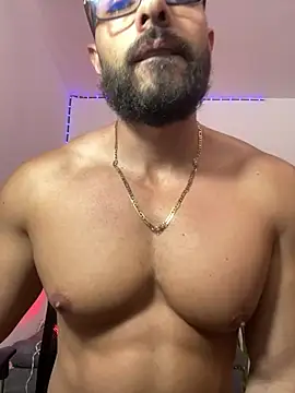 magnumchris - Magnumchris's free webcam - UK Sex Cams