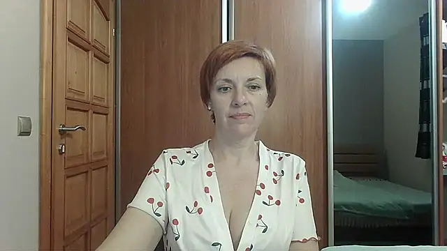 LoraLoraMay webcam