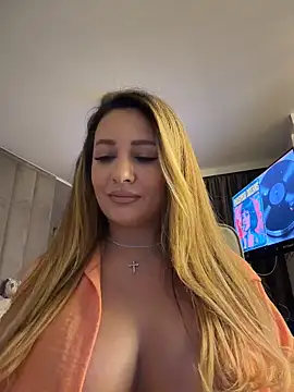 YaaraCollins webcam
