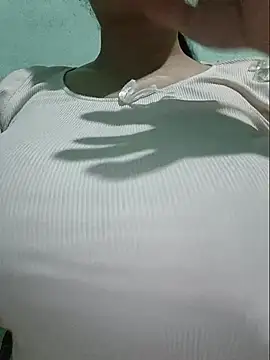 Shine_Mai webcam