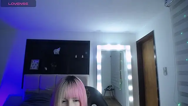 _Charlotte_Collins_ webcam