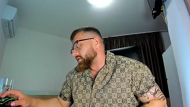 Findom_guy webcam