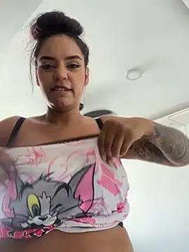 Sara-77 webcam