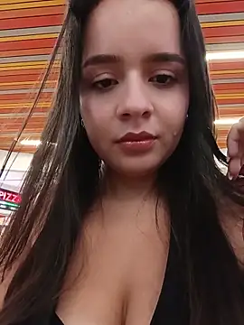 Julieth_hot-69 webcam
