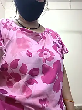 HeartlessGirl webcam