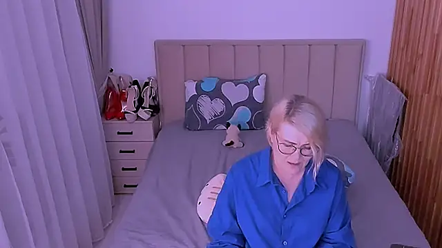 sabrinamacmarren webcam