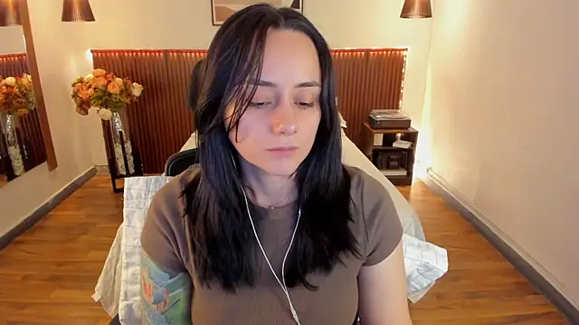 KatherineBond webcam