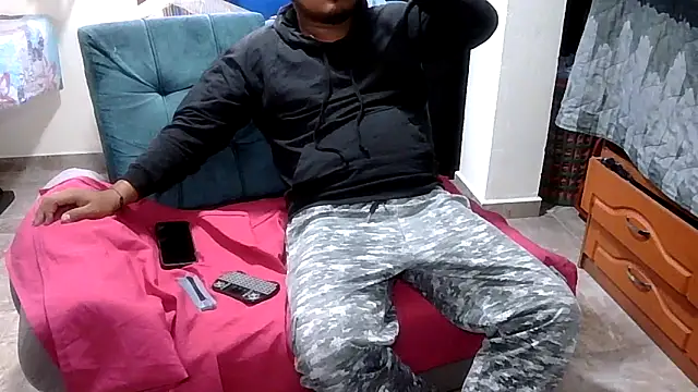 Boycuriousxxx webcam