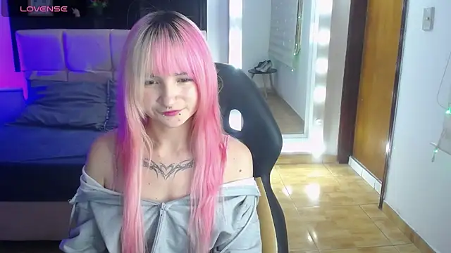 _Charlotte_Collins_ webcam