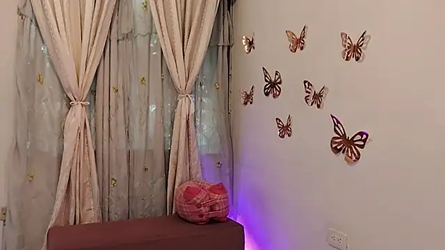 Bella_Exhibition webcam