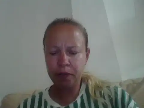 jennyblondeuk webcam