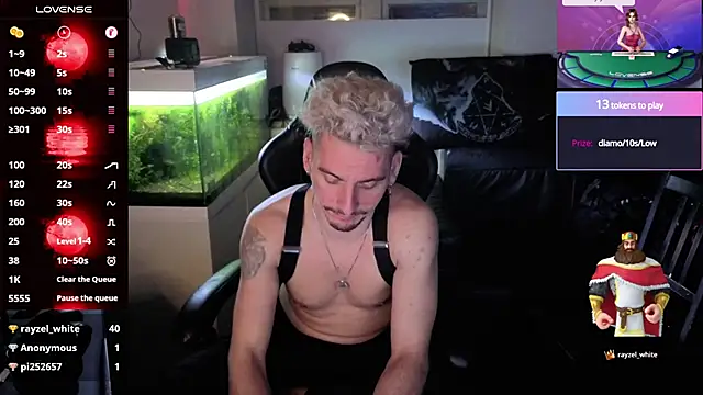 Rayzel_White webcam
