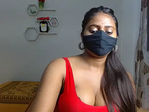 Hotginni4 webcam