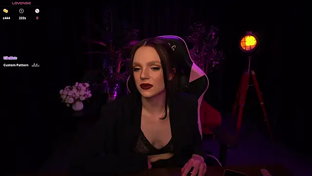 wild_alice_me - Wild_Alice_me's free webcam - UK Sex Cams