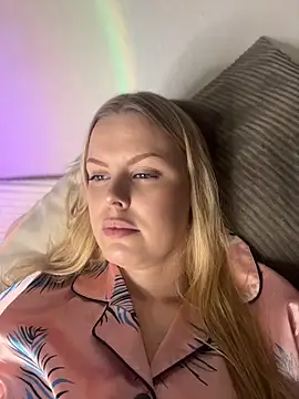 Divine_Caress webcam