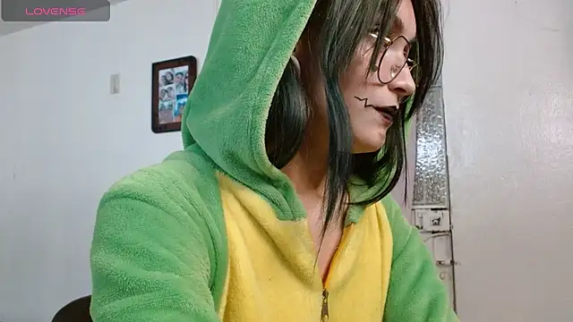 naomi_unu webcam