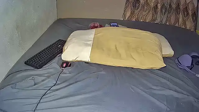 DirtyMelo webcam