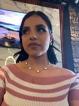 SusanneGrace webcam