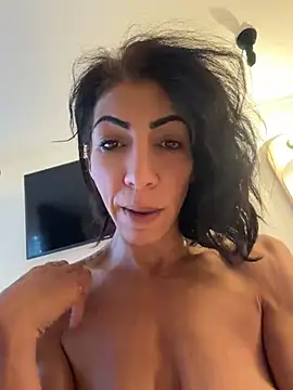 Yasmiinee webcam