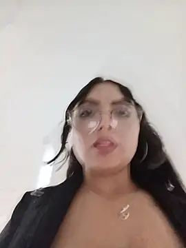 JENNIFER__03 webcam