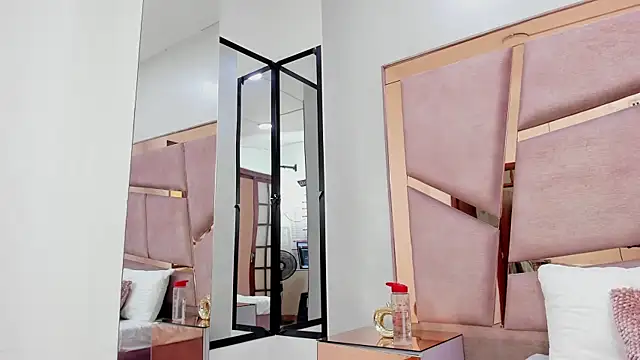SweetVenuus webcam