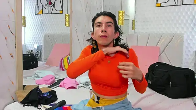 MissScarlett_ webcam