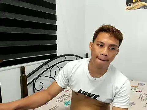 urfucker_vinz webcam