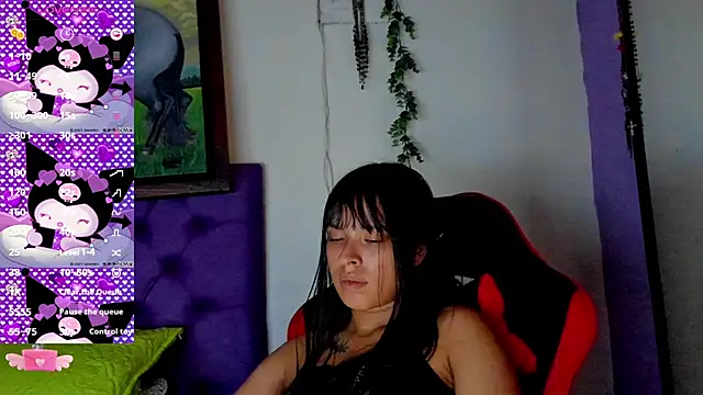Cloeandtyfanny webcam